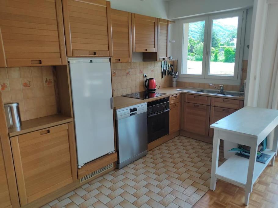 Bel Appartement Au Calme A 5 Minutes Du Village 芒通-圣贝尔纳 外观 照片